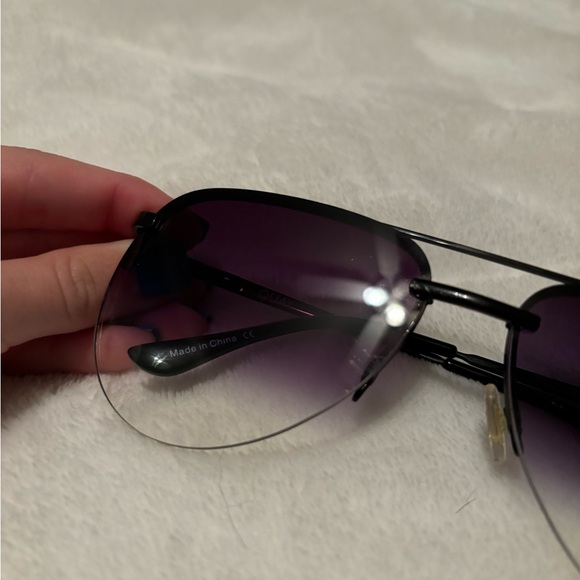 Quay High Key Sunglasses. Blake Frame / Fade Lens - Picture 3 of 6